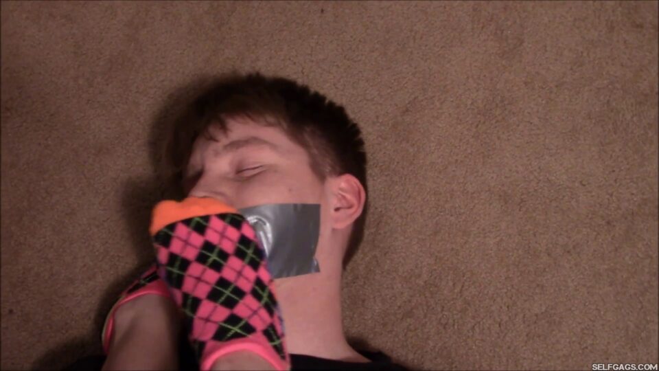 Peeking Boyfriend Turned Into a Foot Smelling Slave — gallery-1